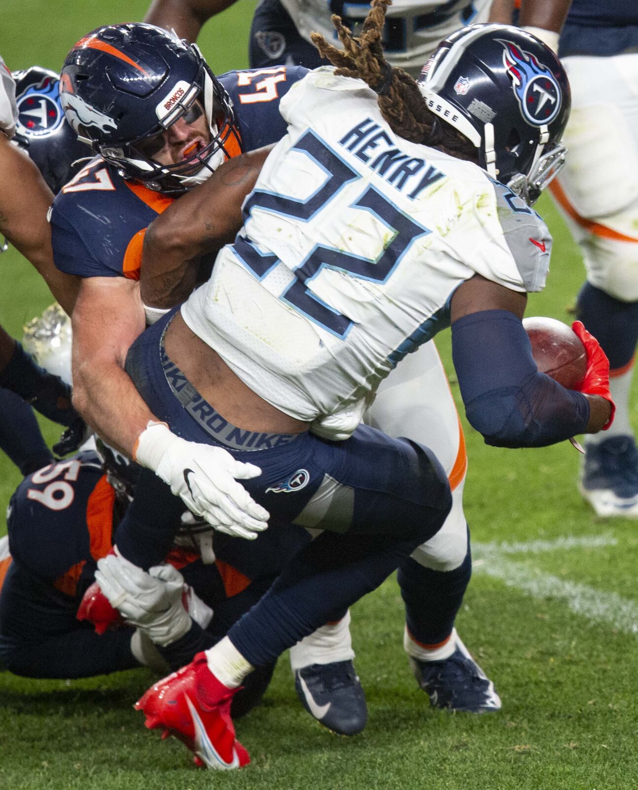 09_14_20 broncos titans1616.jpg